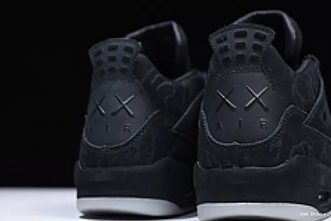 retro 4 Vibrant kaws 2906 930155- black Air Nike Jordan 540 0619